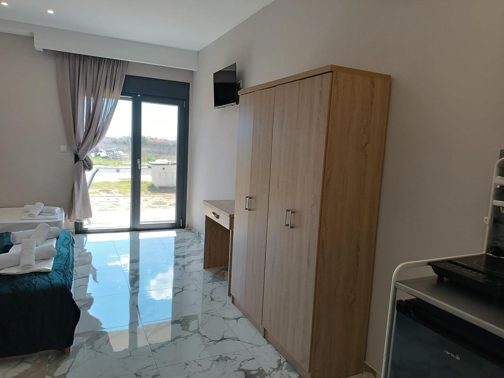 Bella Kaliva Apart otel Kalyves Polygyrou Dış mekan fotoğraf